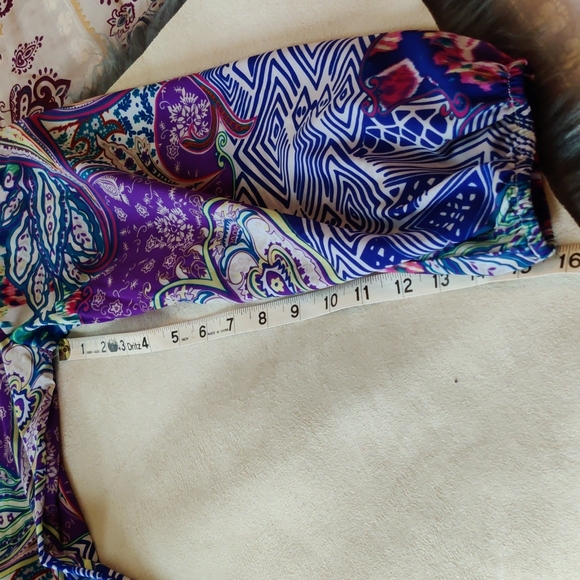 Chico's open shoulder 3/4 sleeve blouse sz 2 (L) - Picture 7 of 7